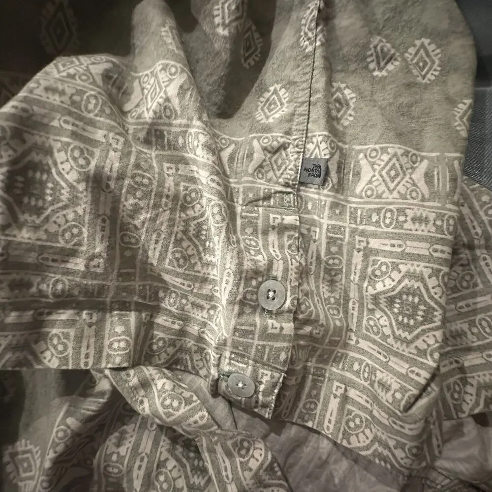 The North Face A5 Series Shirt Mens XL Short Sleeve Western Aztec Hiking Button
